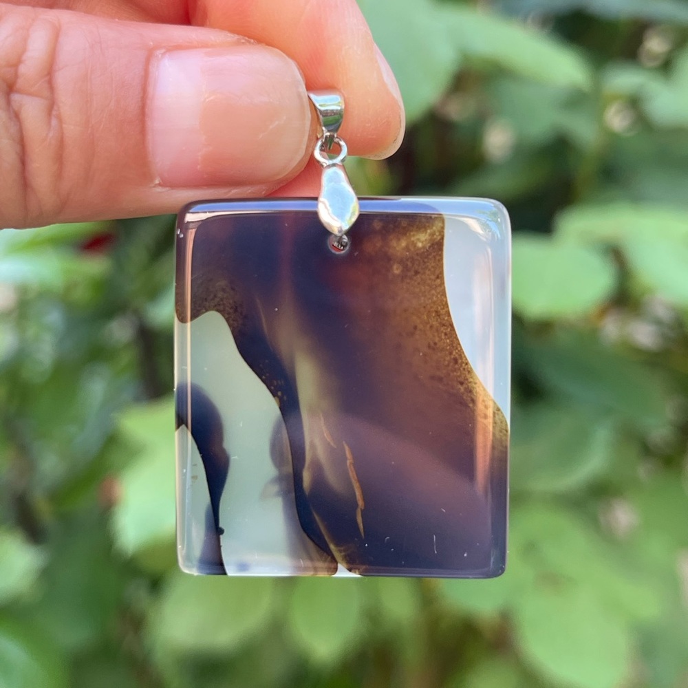 Silver plated square Montana agate pendant 1341